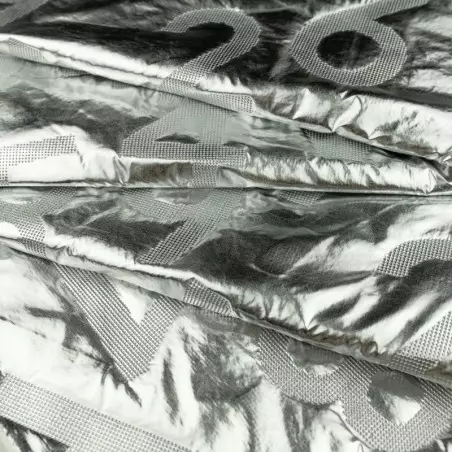 PIK143 | Tkanina pikowana na kurtki wzór liczby i litery kolor srebrny - 1